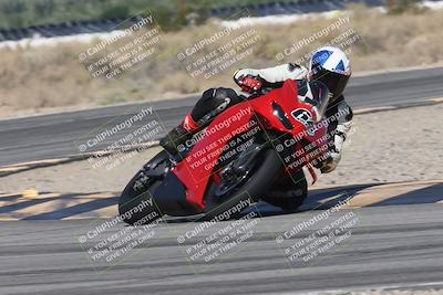 media/Oct-13-2025-Moto Forza (Mon) [[a66d839500]]/2-A Group/Session 3 (Turn 16)/